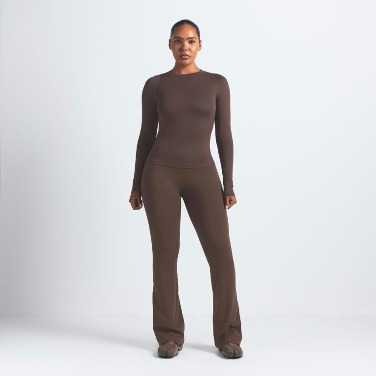 NikeSKIMS Matte Slim Flare Legging Dark Sepia