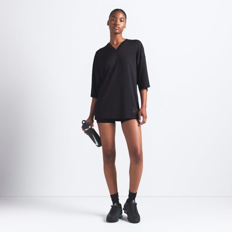 NikeSKIMS Airy V-Neck Oversized Top