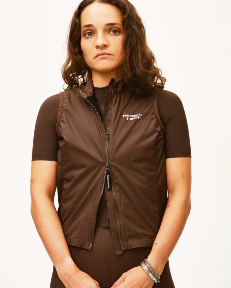 Жилет Pas Normal Studios Women's Essential Insulated Gilet Light Brown