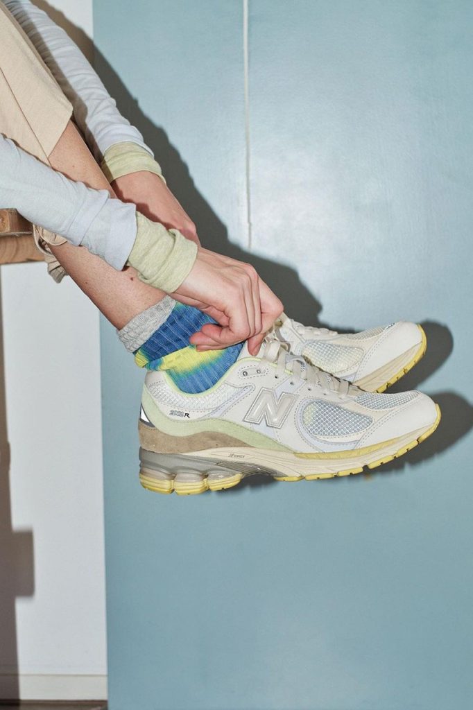 кроссовки AURALEE New Balance 2002R