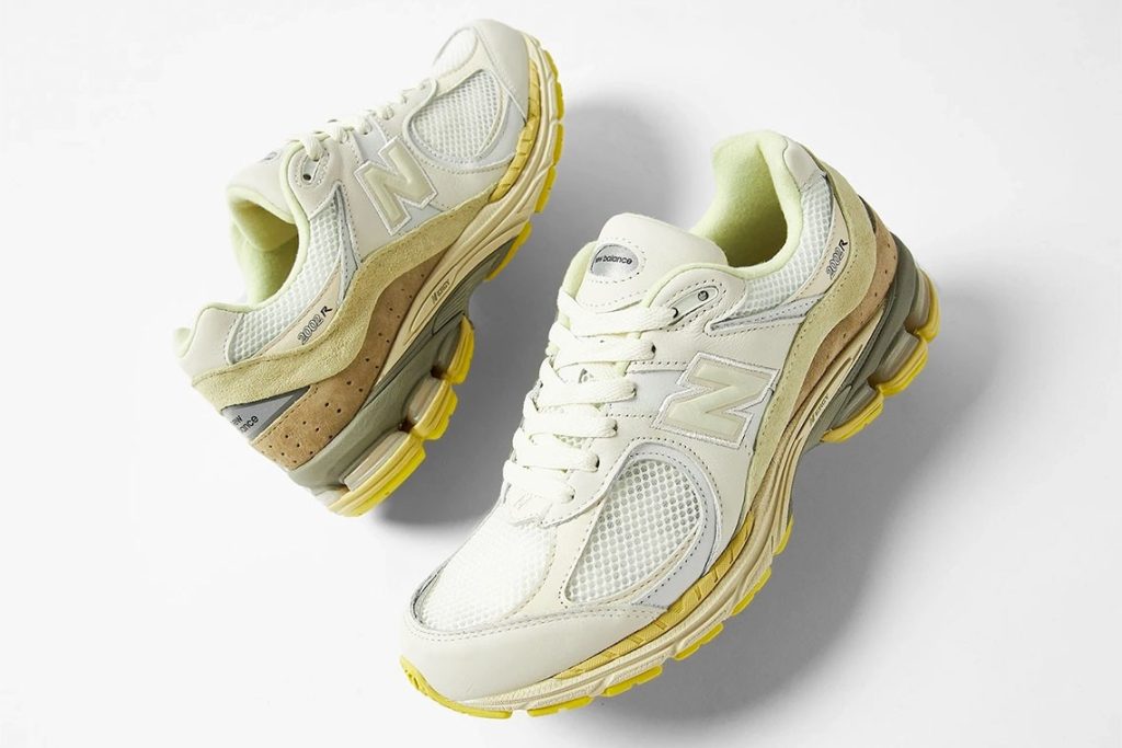 кроссовки AURALEE New Balance 2002R