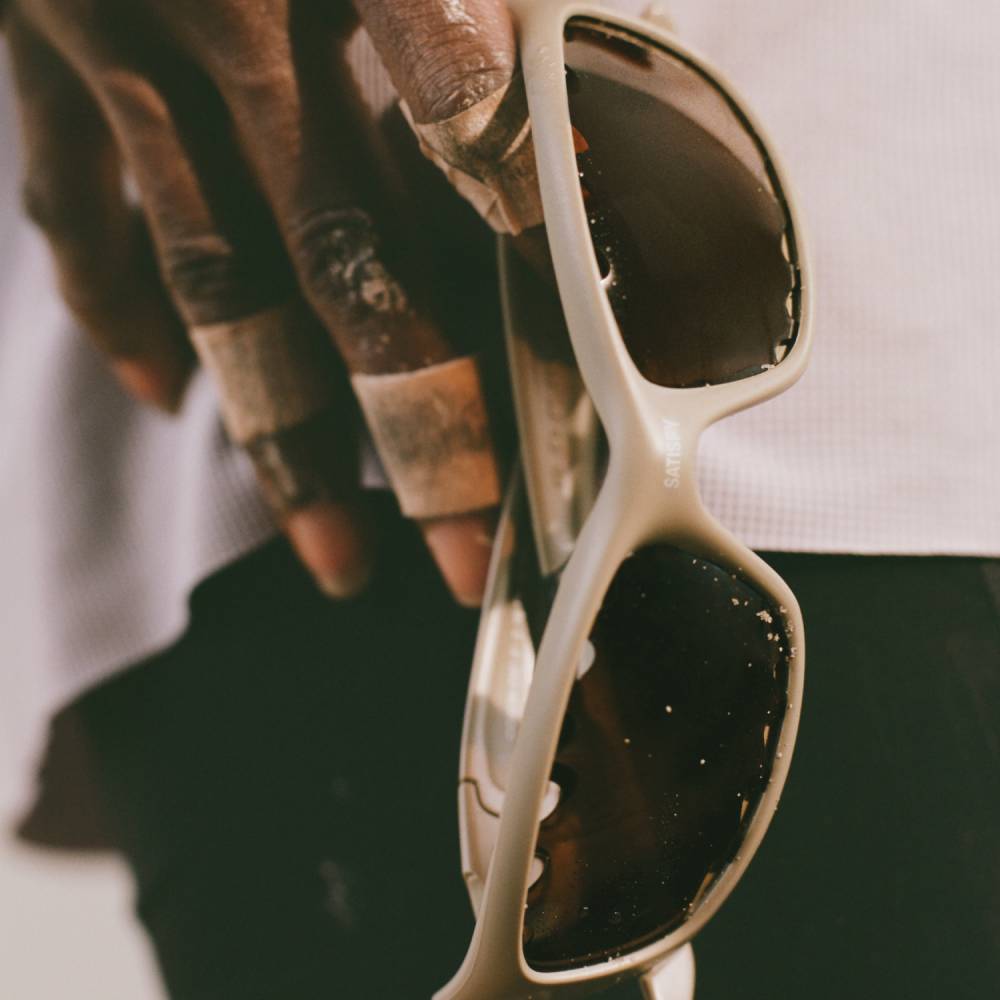 Спортивные очки Satisfy и Oakley