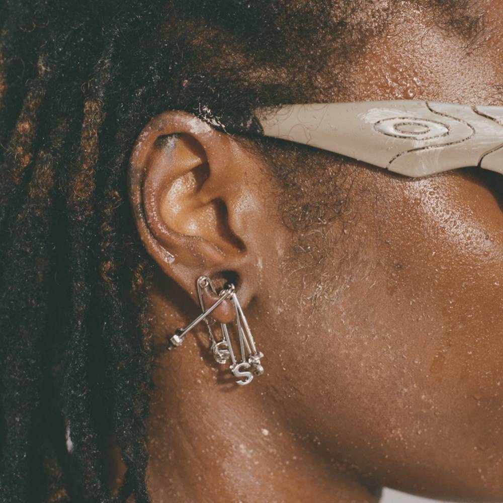 Satisfy и Oakley
