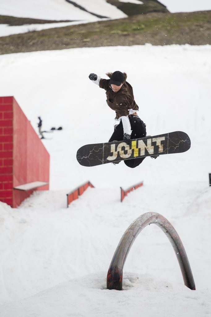 Joint Snowboards